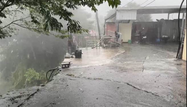 庐山温泉区的丽来饭店早已歇业，不过有派员留守。（民眾提供／杨静茹南投传真）