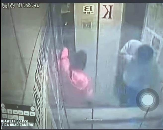 基隆市中正区发生电梯劫案，警方已经逮捕涉案嫌犯，移送基隆地检署侦办。（翻摄照片／张志康基隆报导）