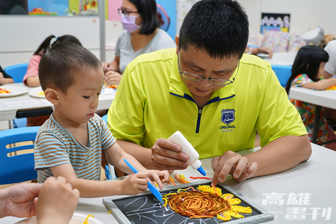 高雄目前已於 19 個行政區設置 22 處親子館，針對0至6歲嬰幼兒及其家長提供育兒資源及分齡遊戲室等空間。(攝影/Cindy Lee)
