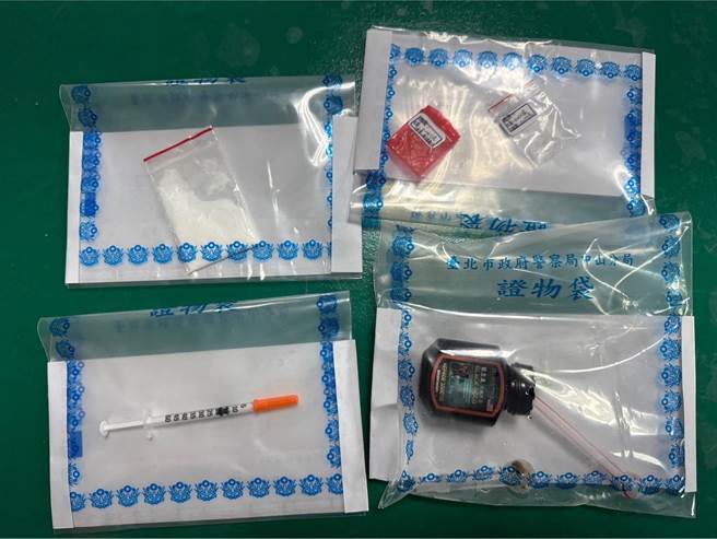 警方查扣到海洛因、针筒等赃证物。(翻摄照片／林郁平台北传真)