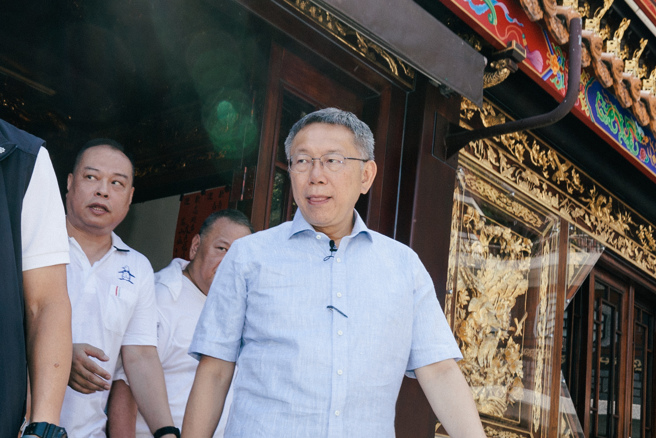 臉書粉專「工程師看政治」認為，明年能夠翻轉泛藍選民最在意的3大事的人，恐怕只有民眾黨總統參選人柯文哲。（資料照，郭吉銓攝）