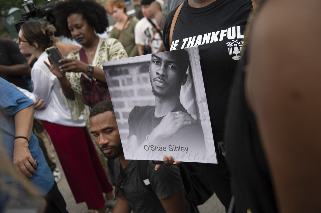 美国纽约一名17岁高中生因持刀刺死一名非裔同性恋舞者而被控犯下仇恨谋杀罪。（图／美联社）(photo:ChinaTimes)