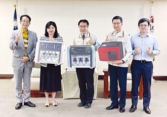 圓點奈米 捐贈台南市府檢體萃取儀器