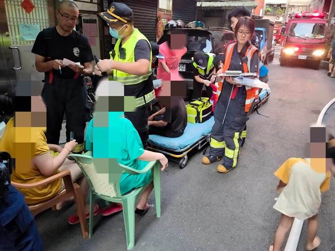 新北市新莊區昨（5）日晚間6時許驚傳火警。（黃敬文翻攝）