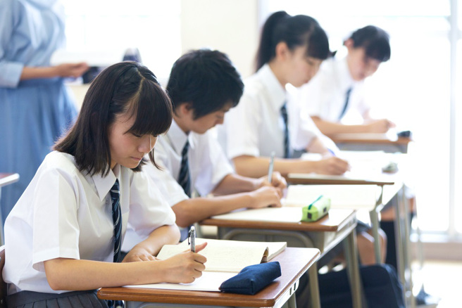 一份针对日本中学三年级学生进行的英语测验显示，口说项目的平均答对率仅12.4％。（示意图／shutterstock）