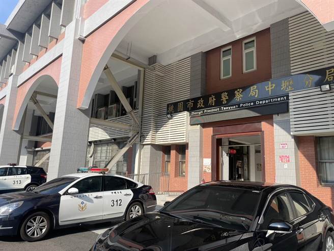 苗栗K姓一家5口陈尸车内，他们租屋在桃园市居住，警方查访邻居也说一家人感情相当好。（吕筱蝉摄）