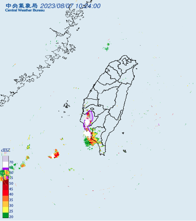 雷雨带正在移入中。(翻摄自气象局)