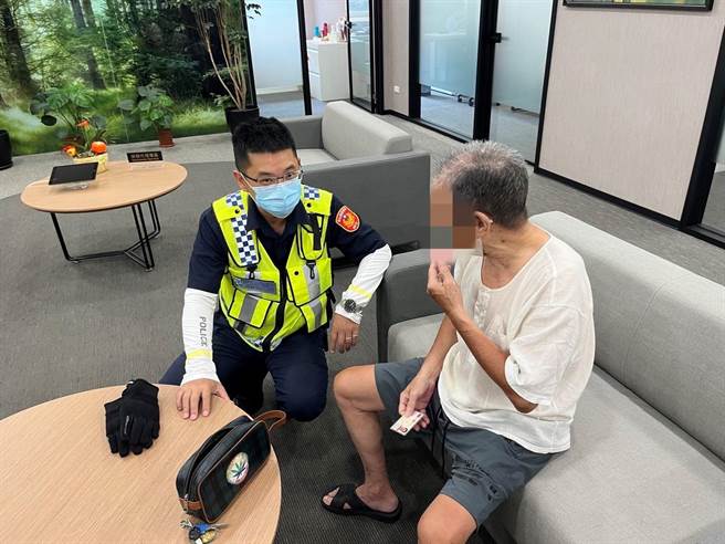 纯情的网路交友已不再！彰化林姓男子结交女网友，双方以老公老婆互称，网婆要她投资70万证明2人感情，林男竟异想天开到银行要贷款，不料被行员发现有异，请来警方苦劝才顺利守住林男荷包。(警方提供／吴建辉彰化传真)