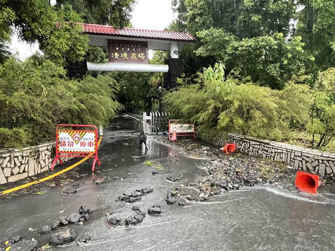 卡努颱风引进旺盛西南气流，0804豪雨重创南投县仁爱乡，清境农场也是受灾户。（清境农场提供／杨静茹南投传真）