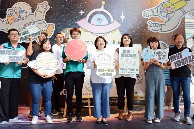 探索職涯送好禮，「屏東青航站」啟航。（林和生攝）