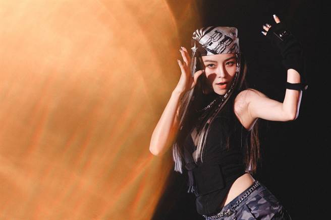 Elkie將發行首支個人中文舞曲〈SPEED UP〉。（KEYMAXii提供）