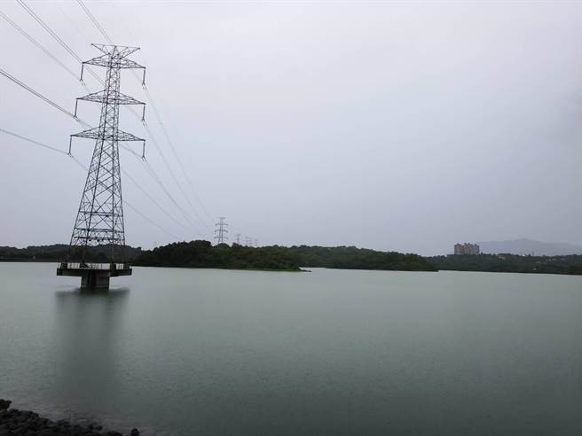 嘉义仁义潭近满水位。（廖素慧摄）