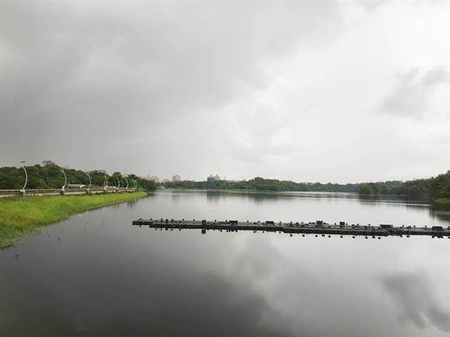 嘉义兰潭近满水位。（廖素慧摄）