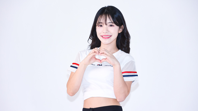 李多慧近日在社群上傳一則挑戰「一人車宿」的影片。(圖／中時資料照)