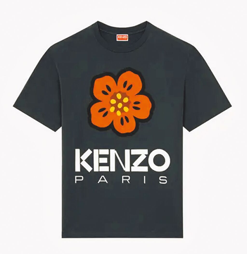 KENZO經典BOKE星夜藍短袖上衣，7800元。（KENZO提供）