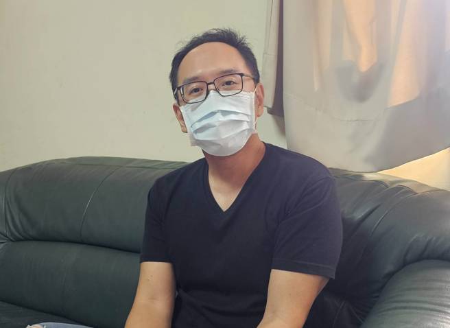 北市社会局万华社福中心社工师楚怡钧受访，谈及北车、万华街友现况。（游定刚拍摄）