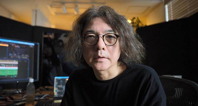 日本名导岩井俊二特别录制跟台湾观眾打招呼的影片。（光年映画提供）