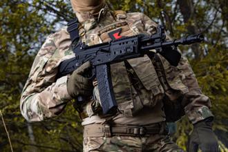 AK-12改良版亮相 2023陸軍論壇 俄將展出這些新裝備