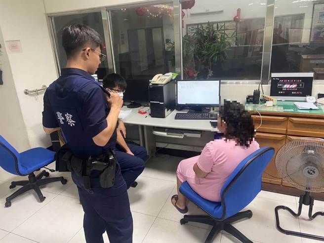 张女被网友放鸽子，幸好有员警协助，最后得以顺利返家。（布袋分局提供／吕妍庭嘉义传真）