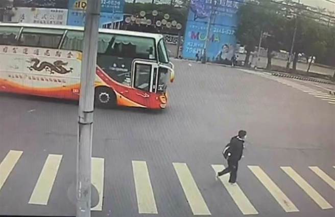 靜宜女大生主動搭機入緬甸仰光。（資料照）