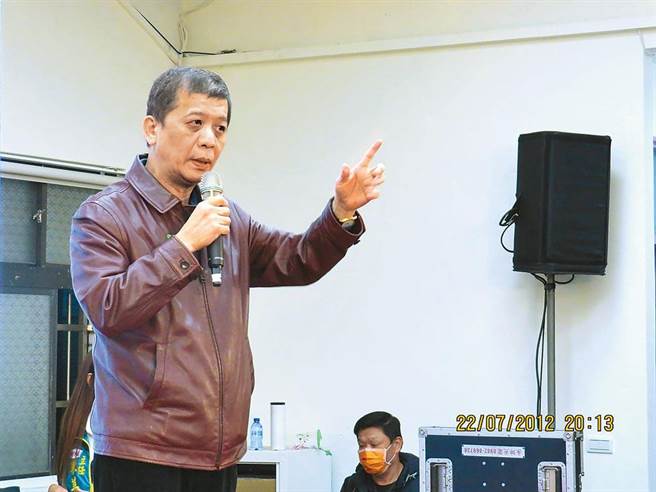 檢調10日兵分多路，搜索陳文治住家等6處，帶回8名被告與4名證人，全案朝貪汙與偽造文書等罪偵辦。（翻攝陳文治臉書）