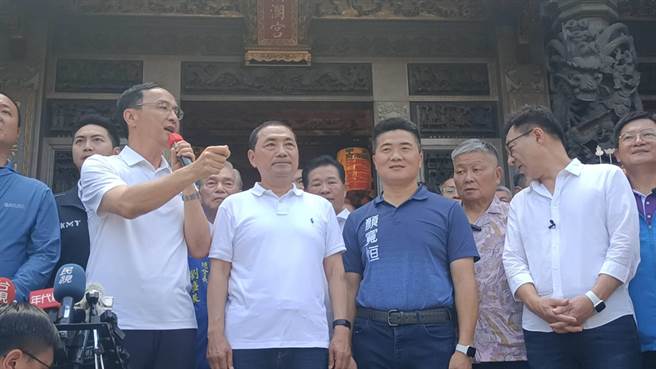 前苗栗县长徐耀昌昨在苗栗帮郭台铭站台喊出「下架国民党」，国民党主席朱立伦强调党纪会处理。（陈淑娥摄）