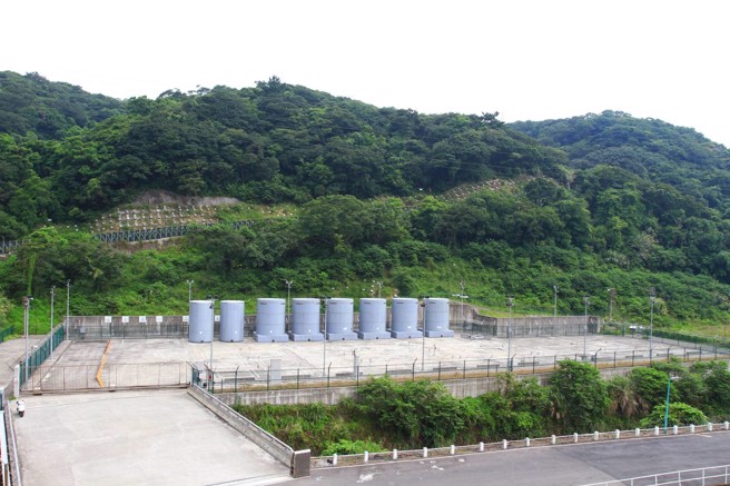 核一厂的室外乾贮场，已经完成，但没有新北市的同意公文而无法使用。(图/台湾电力公司)