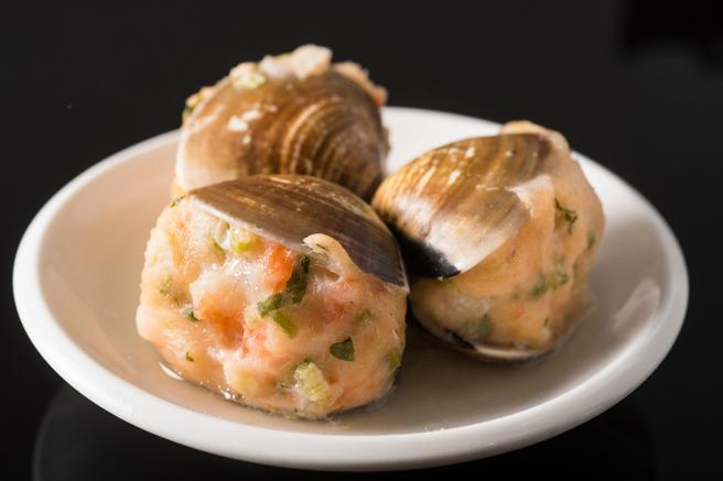 蛤蛎烧卖皇。（台北六福万怡酒店提供）