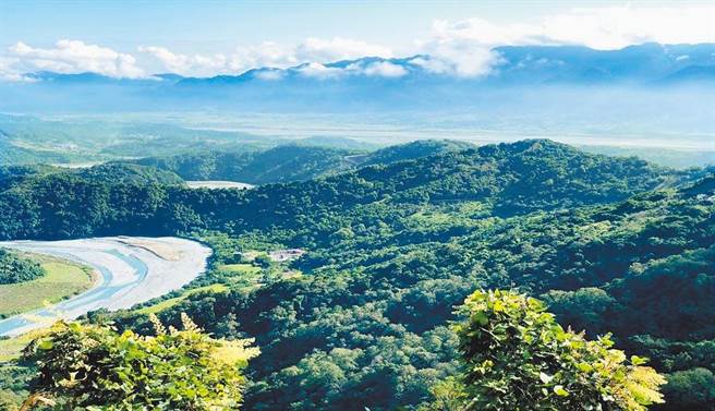 丰坪溪水力发电工程眺望。（本报资料照片，世丰电力提供）