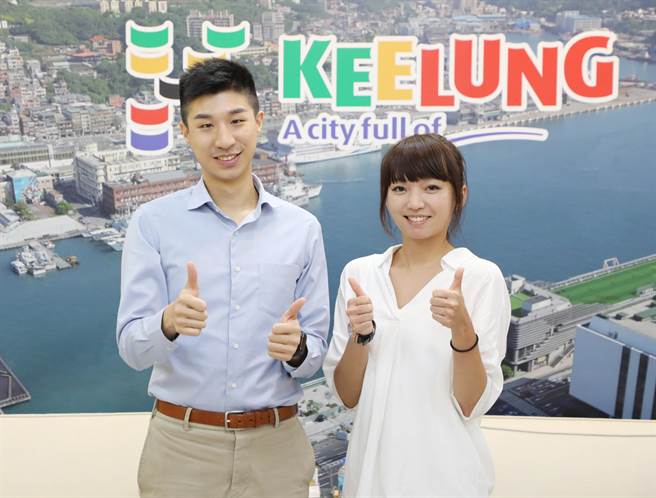 ▲基市府辦理的網路廣播節目「基隆Podcast」本周邀請諮商心理師劉依函（右）談討家長最關心的青少年的感情問題，並教導家長要如何與青少年建立信任溝通的機制，培養順暢溝通的感情諮詢關係。（基隆市政府提供／徐佑昇基隆傳真）