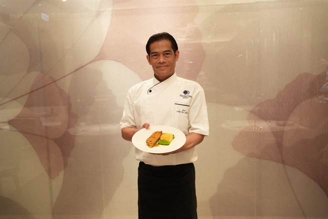 马来西亚吉隆坡希尔顿逸林酒店Makan Kitchen餐厅主厨Mohamad Zulkarnaen应邀来台客座，推出「吉隆坡夏之味」飨宴。(台北中山九昱希尔顿逸林酒店提供)