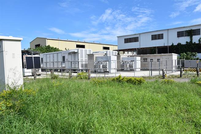 苗栗县政府将对未申请核可的电能储存场开罚。（谢明俊摄）