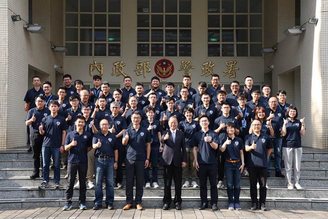 警政署在培训科技侦查高手的课程中，首度举办抢旗竞赛。（翻摄照片／林郁平台北传真）