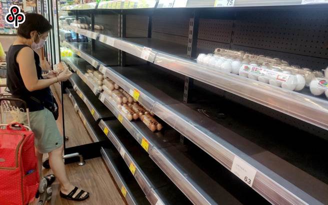 受到禽流感等因素影响，我国已连续2年面临缺蛋危机，为因应此措施，农委会因此专案进口鸡蛋。（报系资料照）