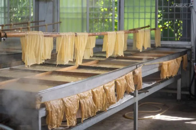 池上大池豆皮店。（图／行遍天下提供）