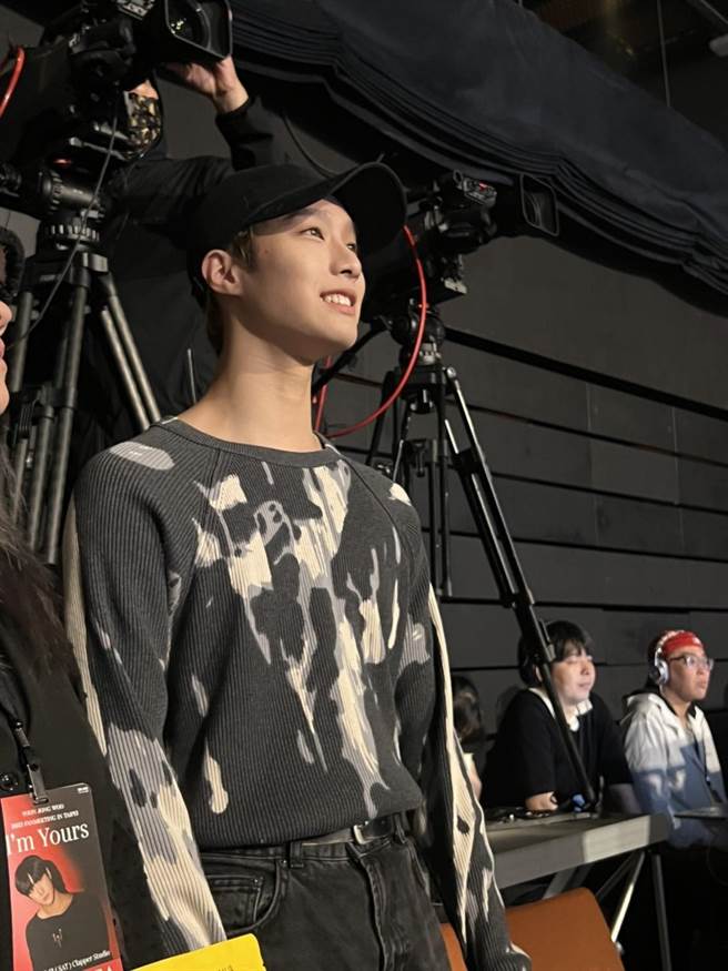 陈冠叡低调支持同期战友。（读者提供）