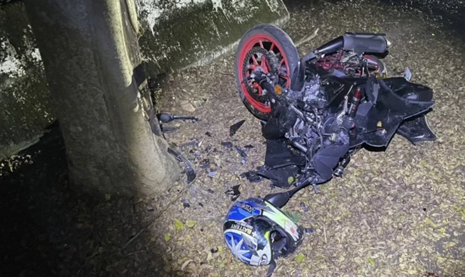 兩個月已3死！ 重機男彰139線超速失控 ，猛撞路樹爆頭慘死。(戴志揚翻攝)