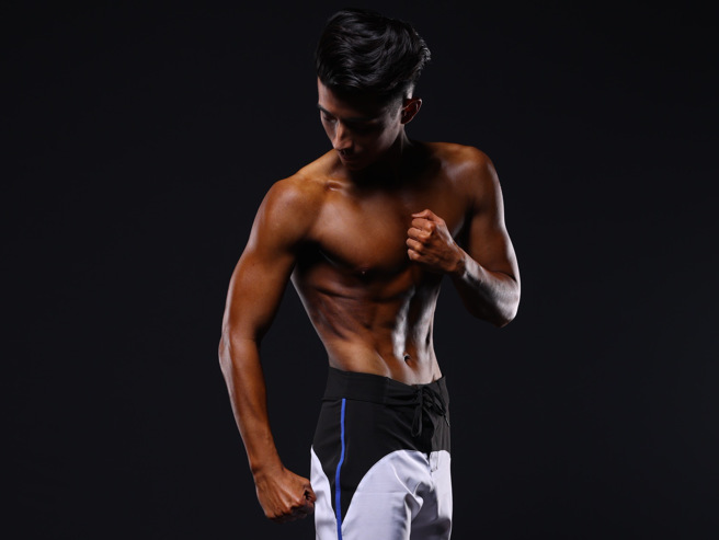 「肌肉级」猛警杨舜敏平时就爱健身运动。(警方提供)
