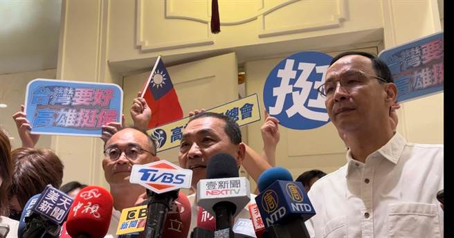 国民党总统参选人侯友宜今（13）日怒轰，民进党只会出选举奥步，抹黑造谣不断，尤其之前喂药案明明是乌龙，却没见副总统赖清德道歉，若自己当总统，一定要把光电弊案查清楚。（柯宗纬摄）