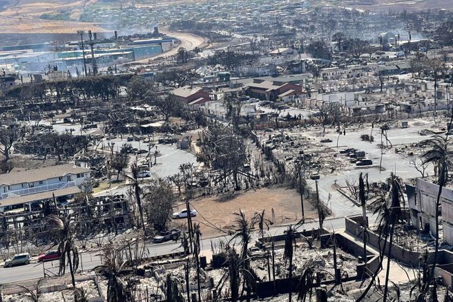 美國夏威夷毛伊島野火造成的災害規模日益明朗，官員今警告，罹難人數恐自目前已知的80人進一步攀升，重建成本估計將達55億美元（約新台幣1763億元）。