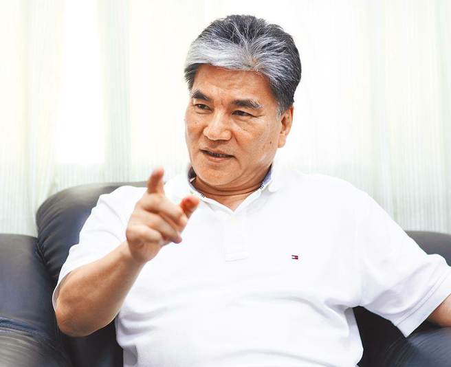 前内政部长李鸿源13日表示，「以台湾现在的碳足迹成长速度，我们在2030年会被课5000亿到8000亿的碳税」。（本报资料照片）