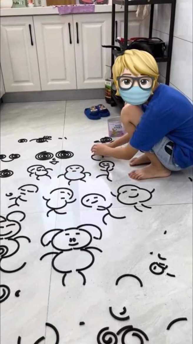 孩子「蚊香画」引起2万多人按讚，网友直呼这孩子不能打。（图／翻摄脸书爆废1公社）