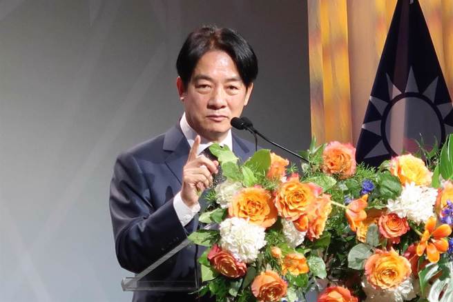 赖清德13日纽约侨界午宴时喊出「台海和平，世界就和平」。赵少康则藉奥本海默故事反酸绿营抹红手段。（资料照片/曾薏苹摄）