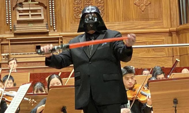 简秀枝》78岁艺术总监为「大师星秀音乐节」拼了