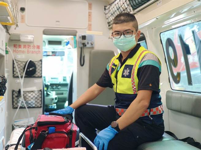 彰化县消防局和美分队员黄景岚获选金心奖最佳救护技术员。（消防局提供／孙英哲彰化传真）