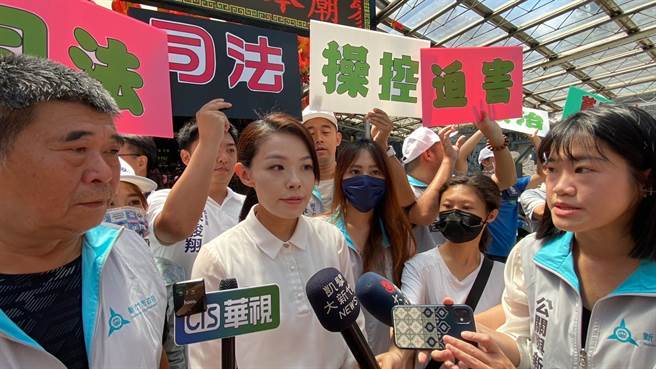 新竹市長高虹安因貪汙等罪14日遭北檢起訴，今天上午她再轟北檢起訴粗糙，並強調自己的案子跟童仲彥不一樣。（陳育賢攝）