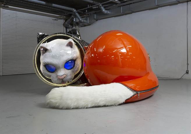 日本大阪三宝之一的「船猫」，是日本当代艺术家矢延宪司的经典作品，将于19日在屏东车城海口港看海美术馆登场，也是矢延在台湾的首次展出。（屏县府提供／谢佳潾屏东传真）