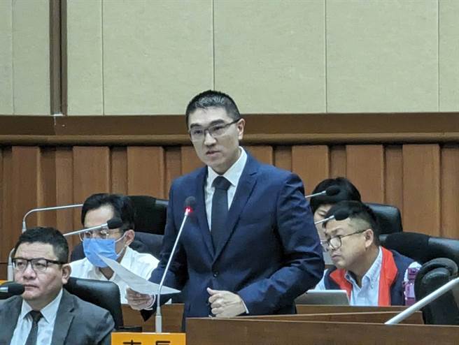 ▲基隆市長謝國樑表示，目前飛灰已經確定開始送出去給業者處理，因此不會有垃圾大戰問題，未來會朝「水洗飛灰」的程序來處理，可望大幅降低處理成本與體積，更加經濟環保。（張志康攝）