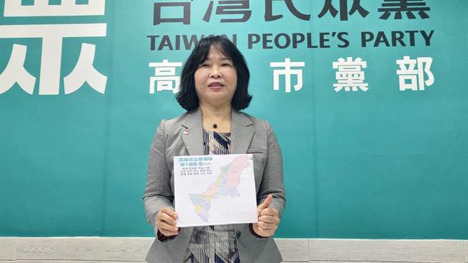 民眾黨高雄第1選區立委參選人曾尹儷表示，第1選區選區就是她的第1志願，會下鄉勤走，傾聽地方心聲。（柯宗緯攝）