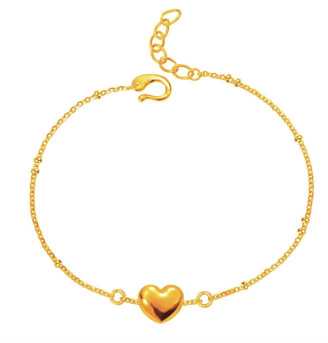 大叶高岛屋的真爱密码小真心硬金手炼，9500元。（大叶高岛屋提供／朱世凯台北传真）